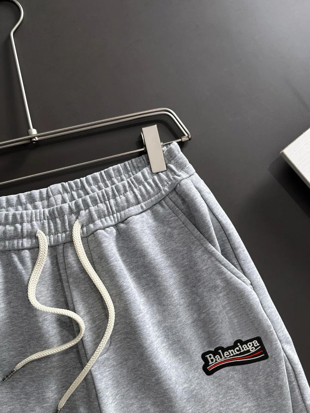 P155， （ ， ） Logo Black White ：Black Gray Light Gray Dark Gray Size 29-36
